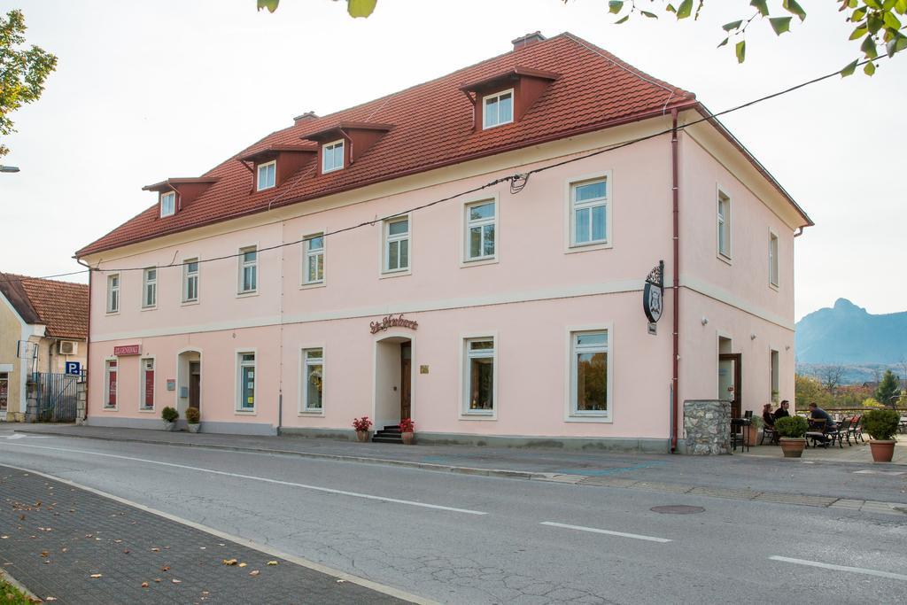 St. Hubert Hunting Lodge Ogulin Exterior foto